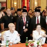 Gubernur Rusdi Mastura Menerima Langsung Duplikat Bendera Pusaka Republik Indonesia,