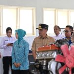Gubernur Dr. Anwar Hafid Dan Ketua PKK Meninjau SMKN 1 Bungku